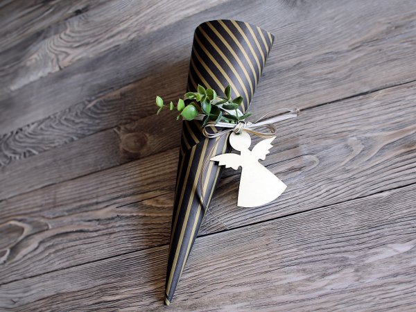 Dřevěný anděl k zavěšení / k nalepení