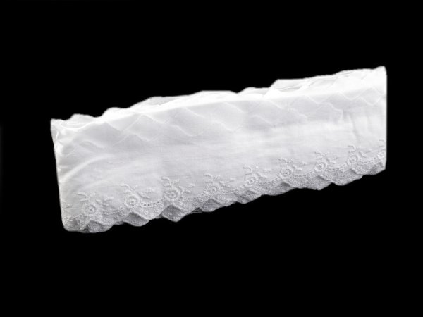 Bavlněná madeira - štykování šíře 62 mm