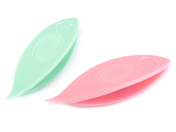 Člunek na frivolitky