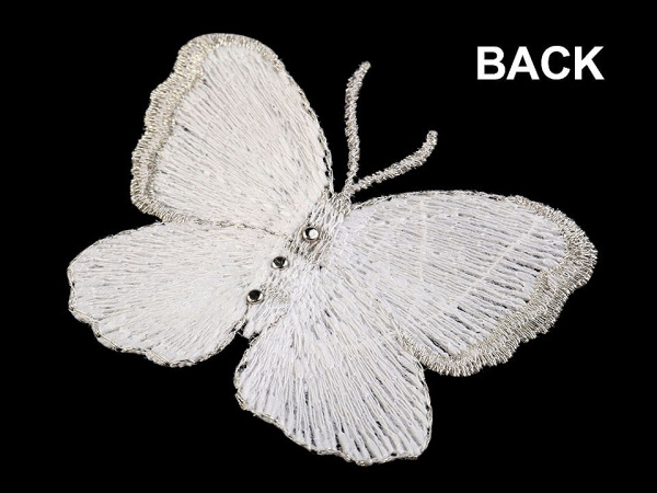 Textilní aplikace / nášivka motýl s perlami vyšívaný velký