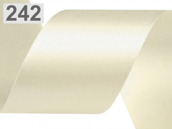 Atlasová stuha oboulící svazky po 5 m šíře 50 mm