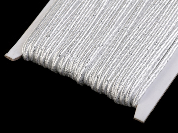 Sutaška šíře 3 mm s lurexem