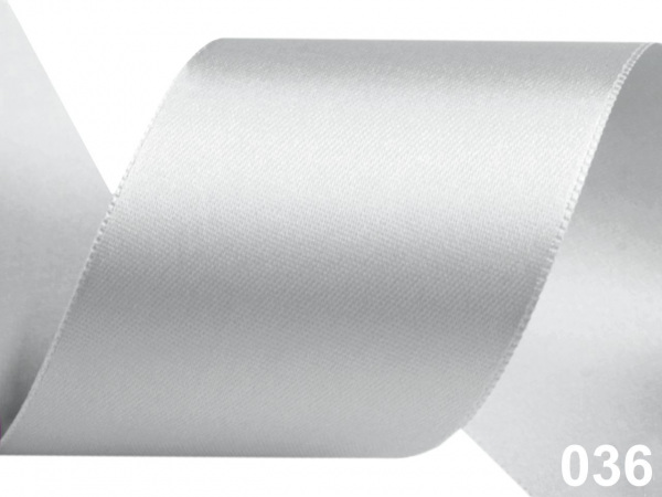 Atlasová stuha svazky po 5 m šíře 40 mm