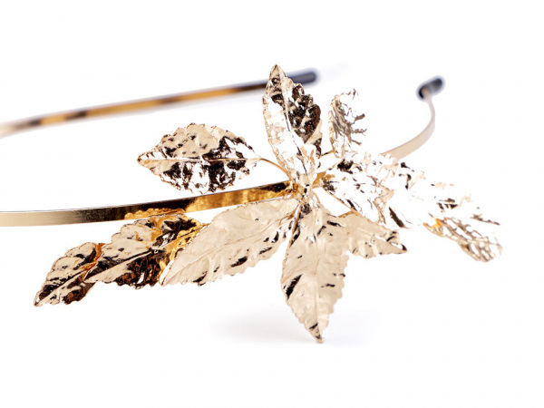 Kovová čelenka do vlasů s listy