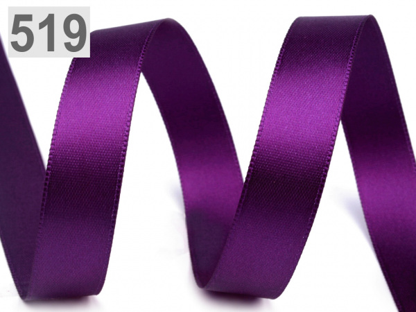 Atlasová stuha oboulící svazky po 5 m šíře 15 mm