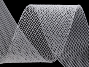 Modistická krinolína na vyztužení šatů a výrobu fascinátorů šíře 5 cm