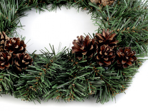 Vánoční věnec se šiškami