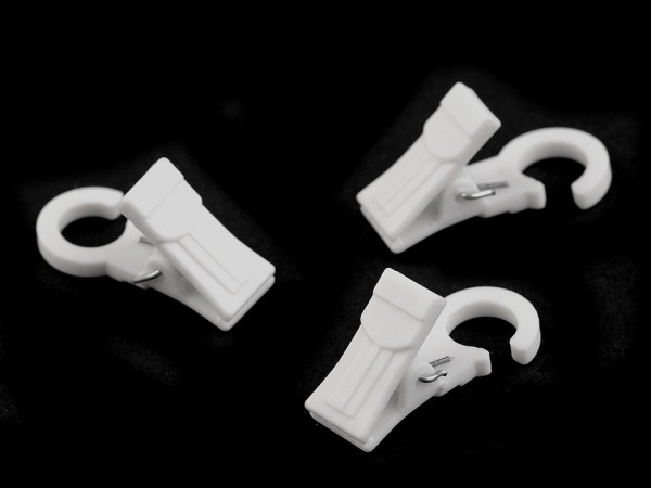 Žabky na záclony plastové s háčkem