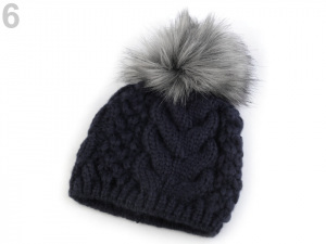 Dámská zimní čepice s bambulí