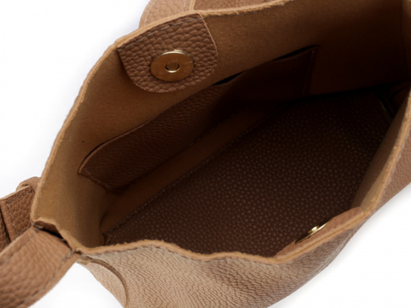 Kabelka se střapcem 22x25 cm