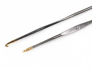 Háček na háčkování se zlatou špičkou vel. 0