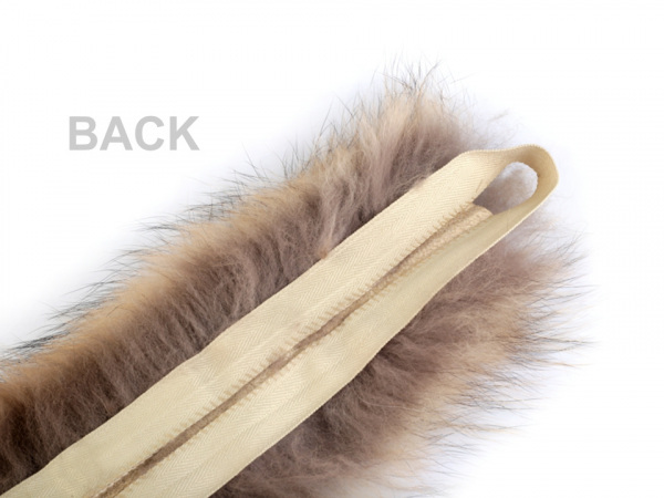 Kožešinový lem na kapuci