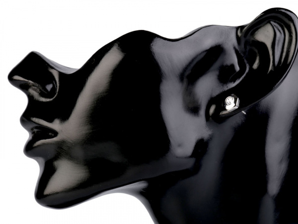 Náušnice s broušeným kamínkem z nerezové oceli