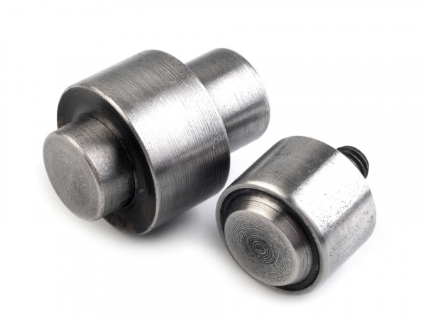 Piston k nýtování průchodek Ø18 mm