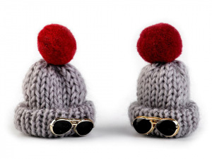 Textilní aplikace / nášivka pletená čepička