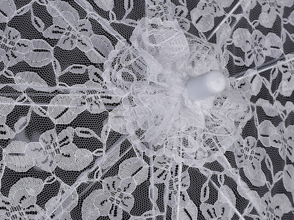 Svatební krajkový vystřelovací deštník