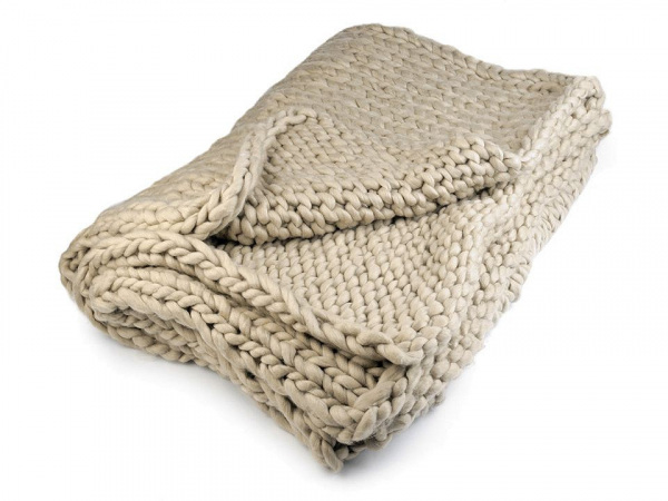 Pletená deka / pléd z extra silné příze