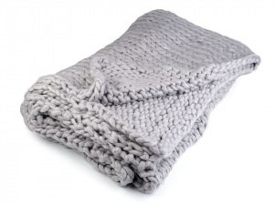 Pletená deka / pléd z extra silné příze