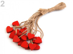 Dřevěné srdce s provázkem