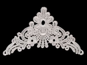 Krajková aplikace / vsadka na košilky