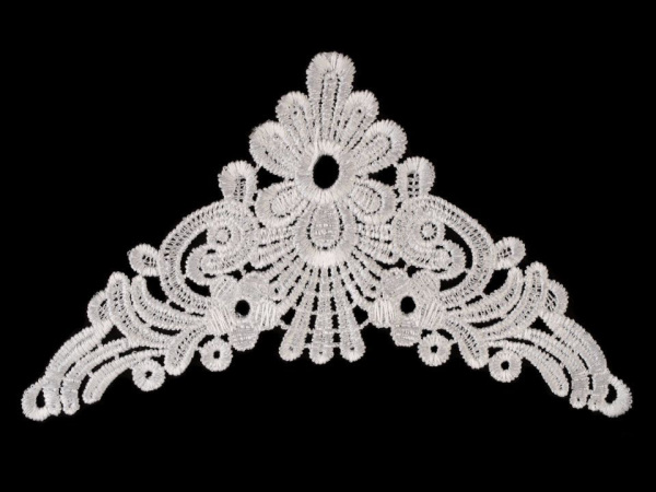 Krajková aplikace / vsadka na košilky