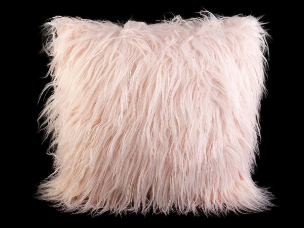 Chlupatý dekorační polštář s výplní