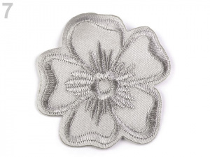 Nažehlovačka vyšívaný květ