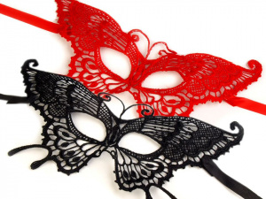 Karnevalová maska dětská - škraboška krajková motýl