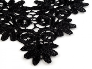 Krajková aplikace / vsadka na košilky