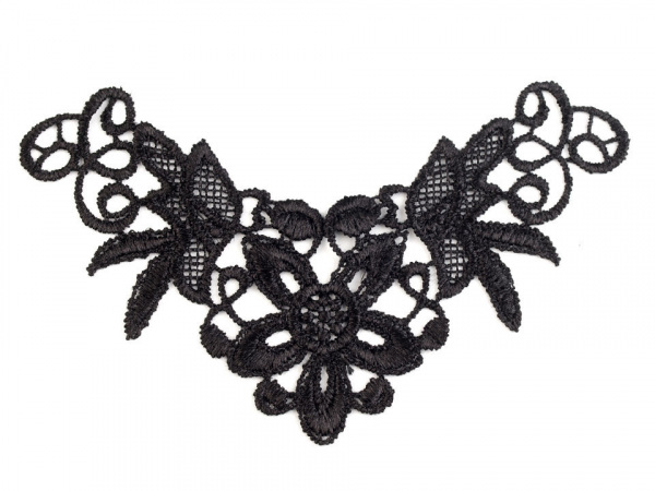 Krajková aplikace / vsadka na košilky