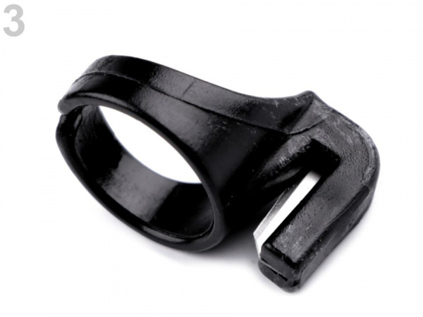 Náprstek s odstřihovačem nití