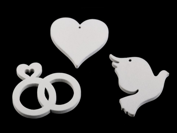 Dřevěné svatební srdce, prstýnky, hrdlička