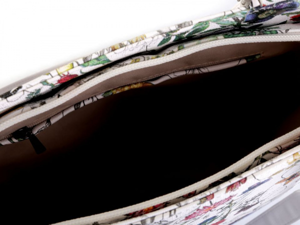 Kabelka květinová Le Sands 30x31 cm