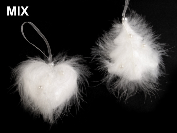 Svatební peříčkové srdce s perlami