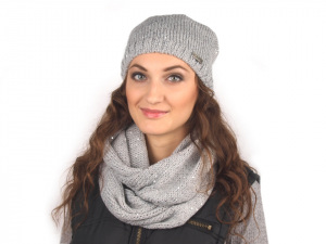 Dámská zimní čepice s flitry Capu