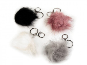 Kožešinová bambule na kabelku / klíče