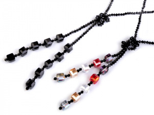 Náhrdelník z broušených korálků