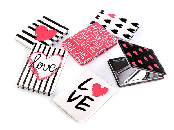 Kosmetické zrcátko srdce