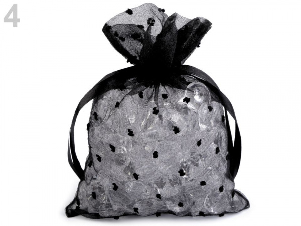 Dárkový pytlík s 3D puntíky / nopky 13x17,5 cm