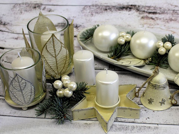 Skleněný svícen s listy - malý