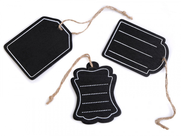 Jmenovka / tabulka s provázkem 6x8 cm