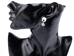 Náušnice z nerezové oceli s broušenými kamínky