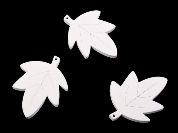 Dřevěné listy k zavěšení / k nalepení / k domalování