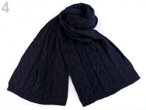 Pletená zimní šála s copy