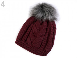 Dámská zimní čepice s bambulí