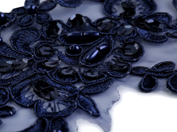 Monofilová aplikace / vsadka 10x30 cm s flitry a perlami