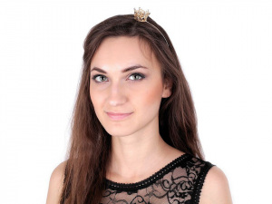 Kovová čelenka do vlasů s korunkou