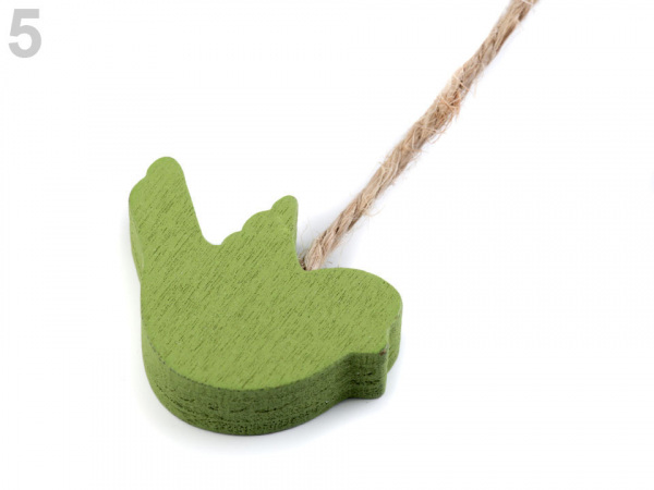 Dřevěný ptáček, motýl, květ, srdce s provázkem