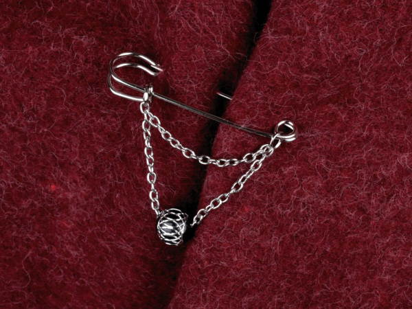 Dámská vesta / kardigan s ozdobným špendlíkem