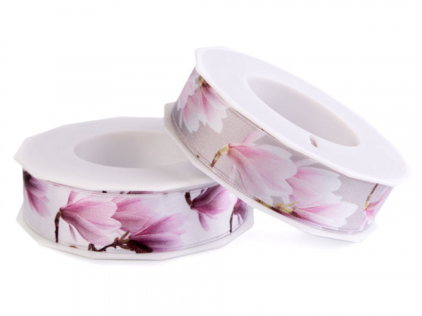 Saténová stuha magnolie šíře 25 mm